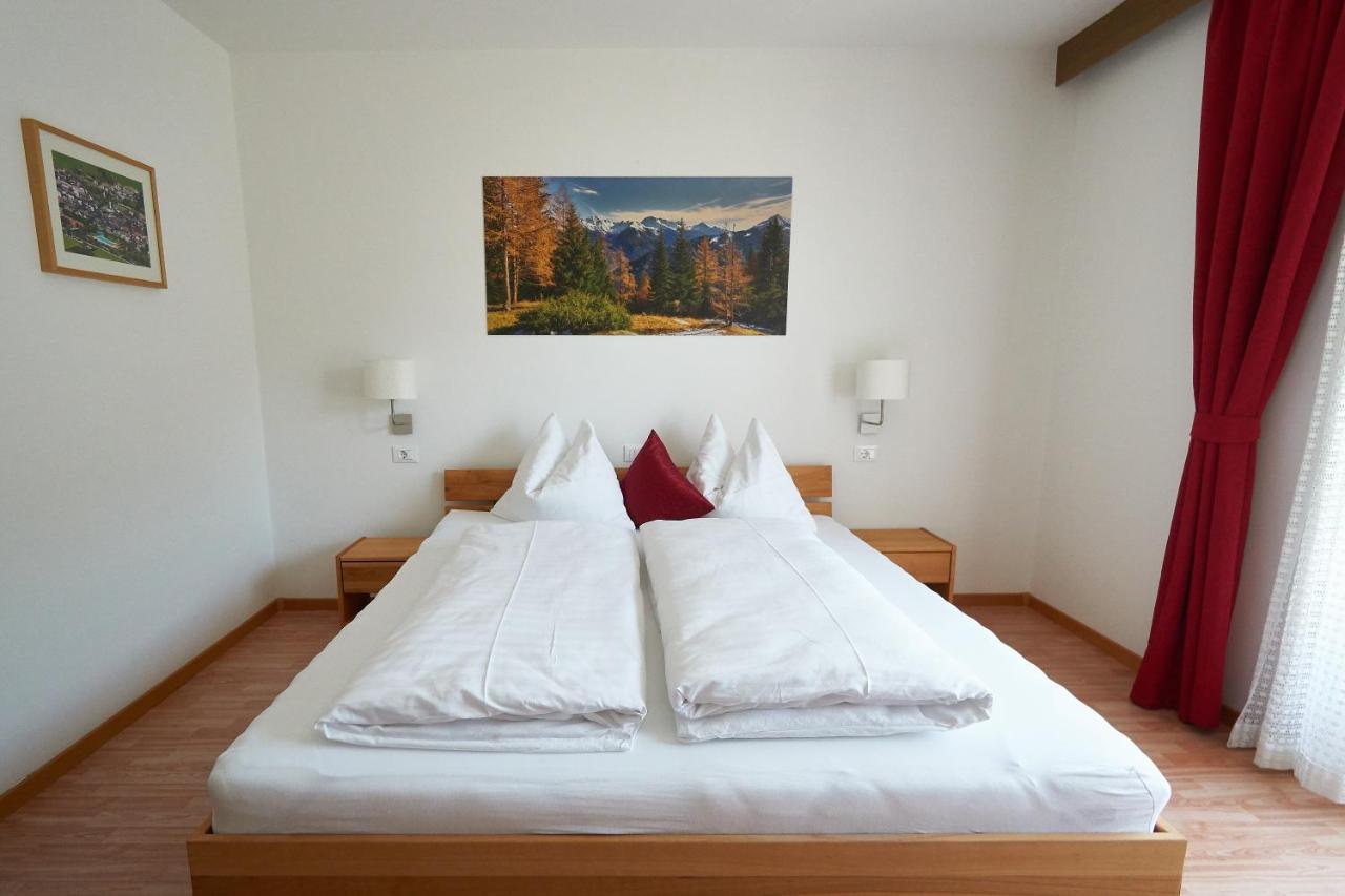 Privatpension Bergkristall San Martino In Passiria  Exteriör bild