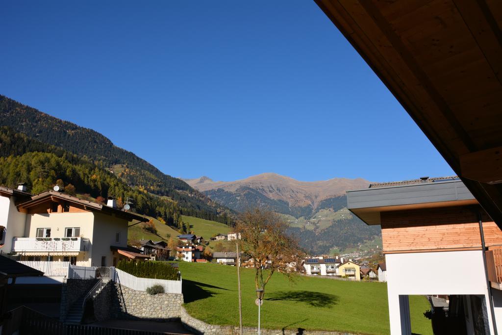 Privatpension Bergkristall San Martino In Passiria  Exteriör bild