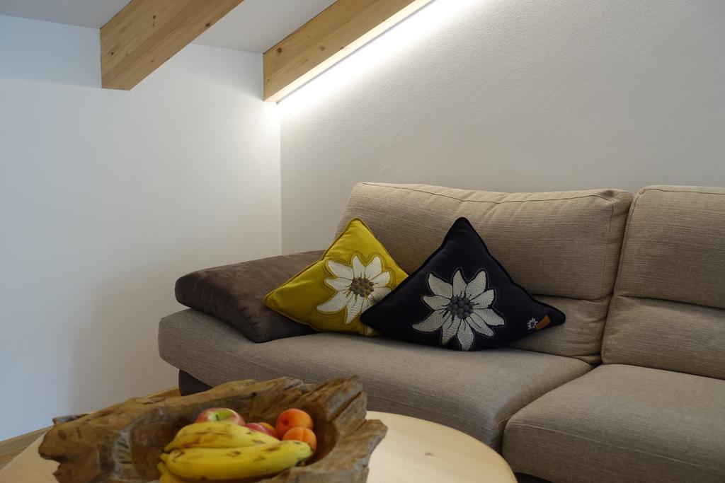 Privatpension Bergkristall San Martino In Passiria  Exteriör bild